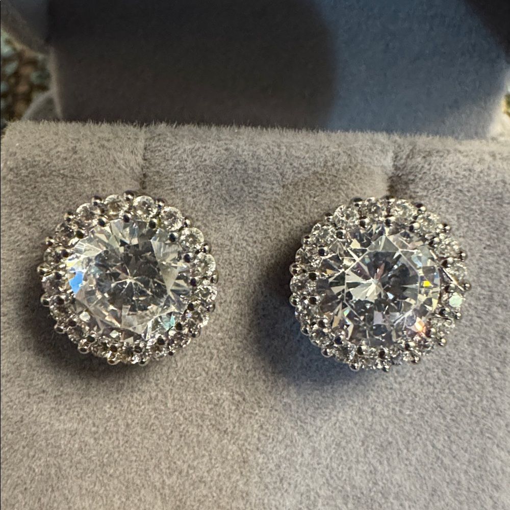 3093 Swarovski Crystal Elements Post Earrings